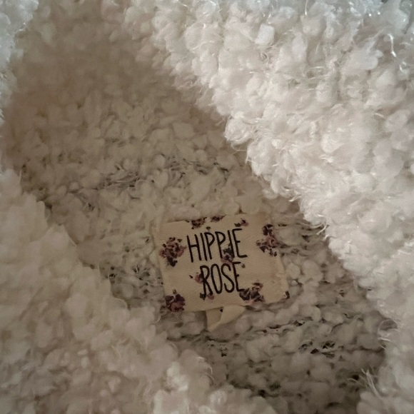 Soft cowl neck sweater - Picture 2 of 2